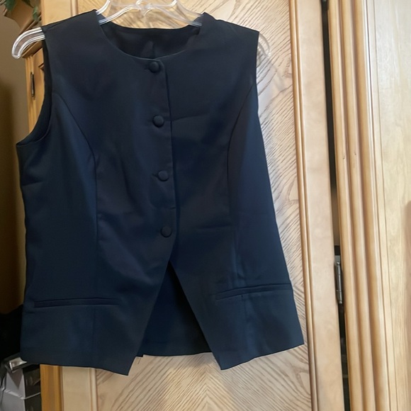 Casly lamiit Black Tailored Vest with Split Vent size small - Picture 3 of 7